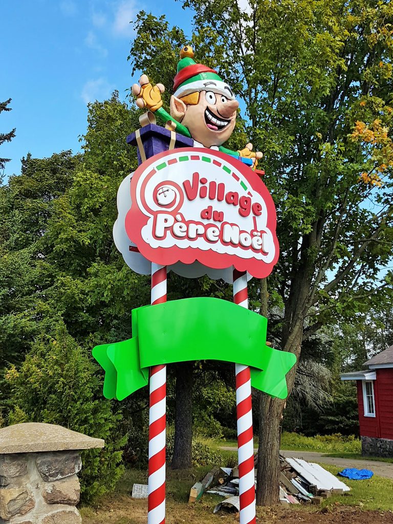 Enseigne Village du Pere Noel - Val-David -Laurentides 3d sculpté aluminium